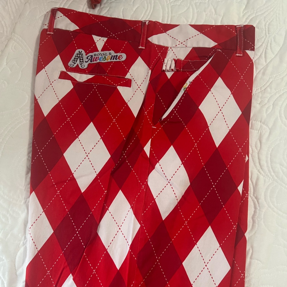 Red Argyle Men's Golf Shorts